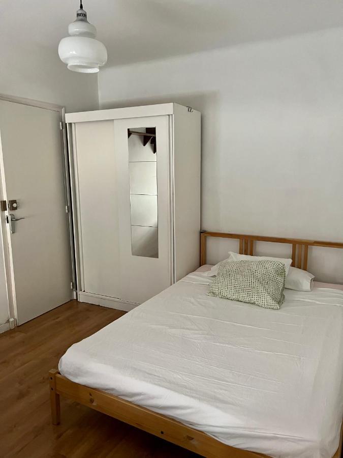 Habitacion Economica Apartment ฟิกวยเรส ภายนอก รูปภาพ
