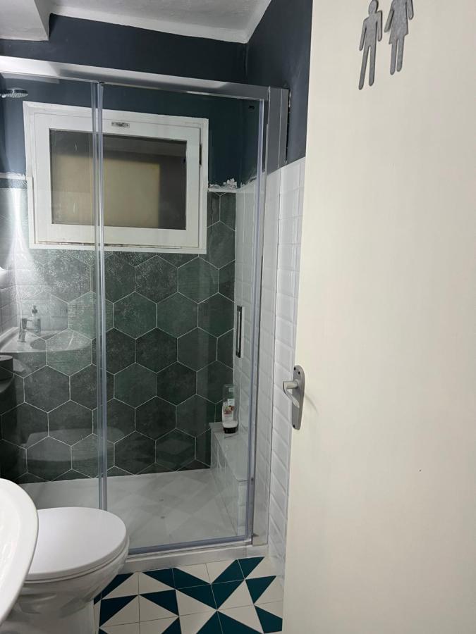 Habitacion Economica Apartment ฟิกวยเรส ภายนอก รูปภาพ