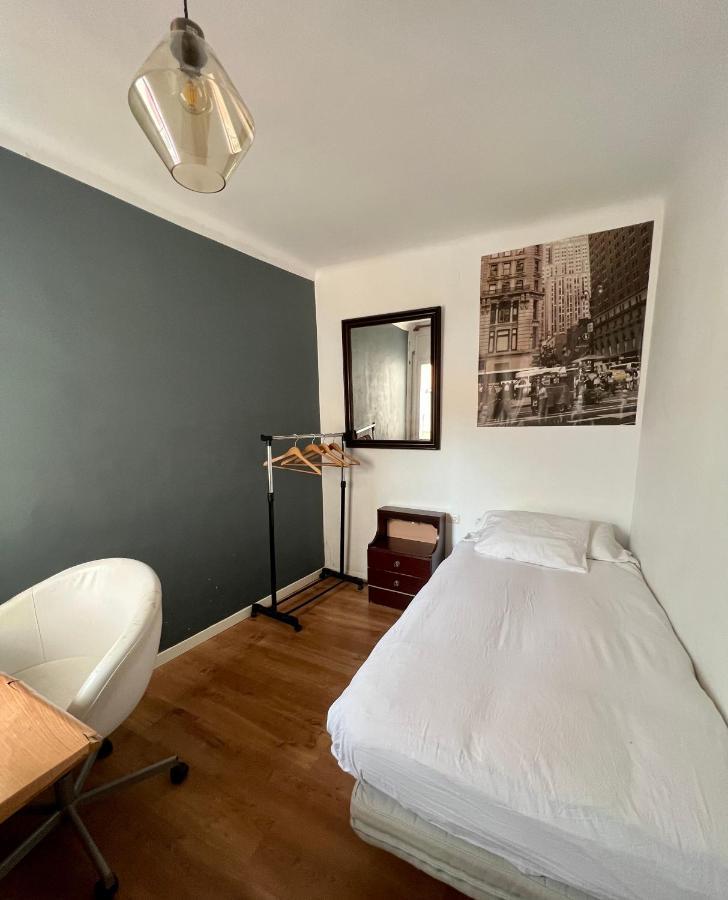 Habitacion Economica Apartment ฟิกวยเรส ภายนอก รูปภาพ