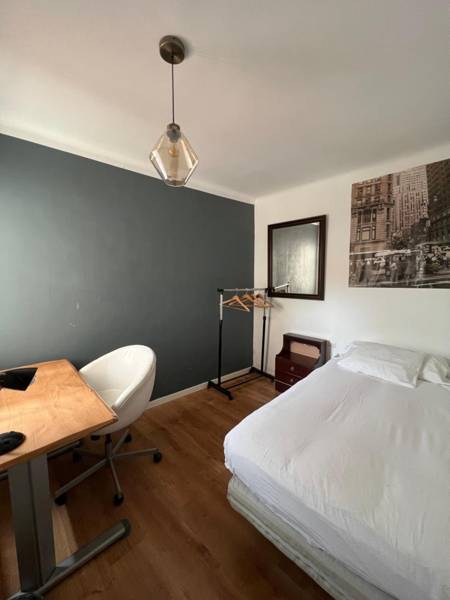 Habitacion Economica Apartment ฟิกวยเรส ภายนอก รูปภาพ